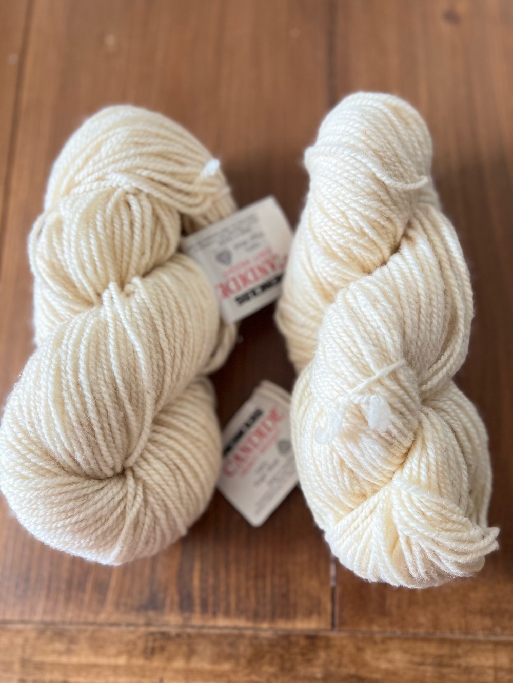 2 Skeins Reynolds Candide Heavy Weight 100% Virgin Wool Yarn Color #6 Cream